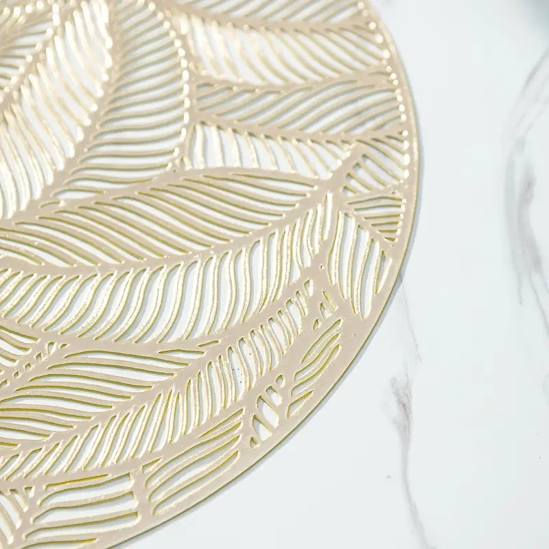 Goldene Eleganz für Ihre Tafel