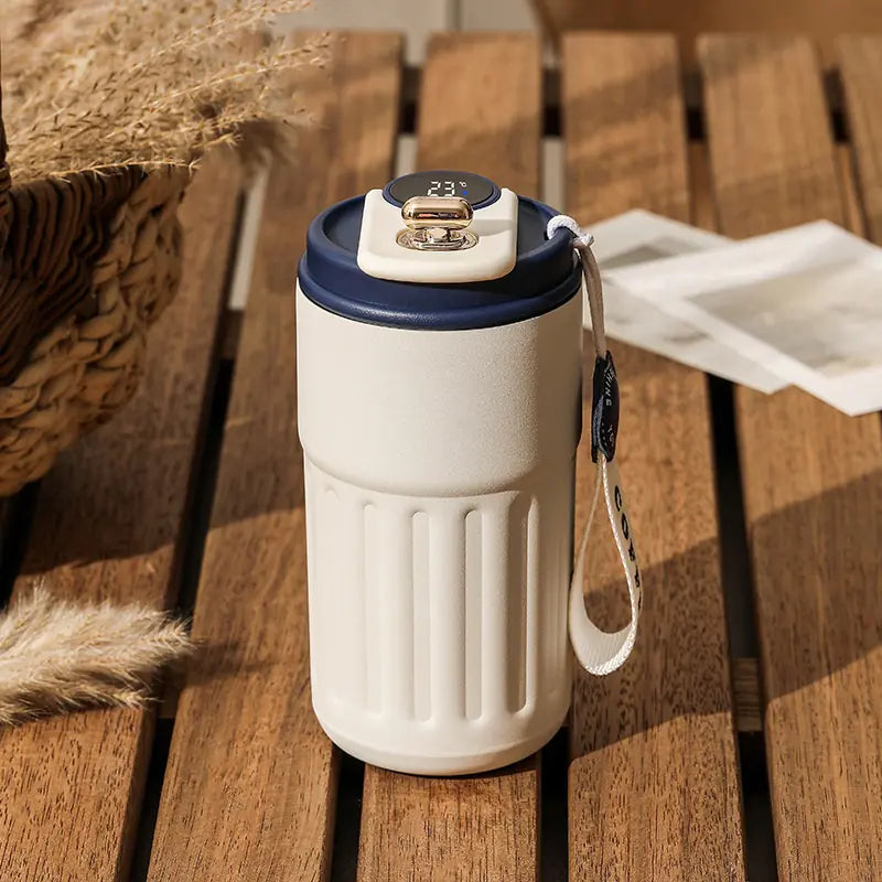 Hochwertiger To Go Becher für Heiße und Kalte Tage